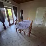 Zsolnay شقة