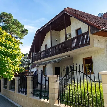 Zsolnay Apartman